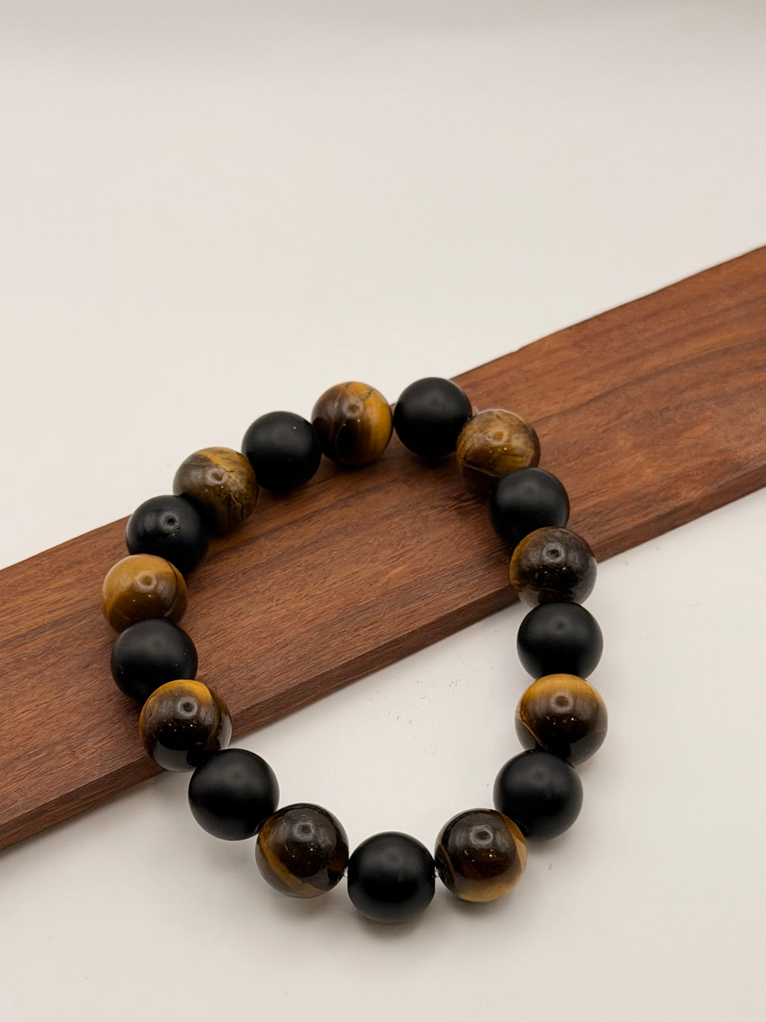 Tiger's Eye with Black onyx Bead Bracelet