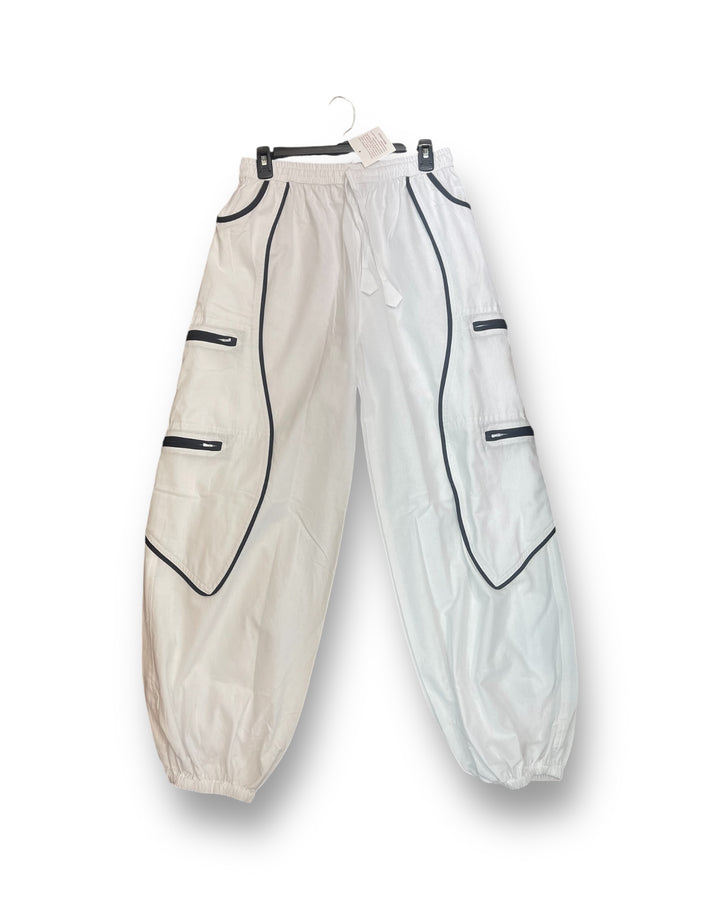Street Style Cargo Joggers – Multi-Pocket Harem Pants with Contrast Zipper Trim