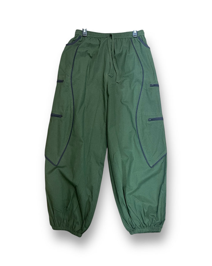 Street Style Cargo Joggers – Multi-Pocket Harem Pants with Contrast Zipper Trim