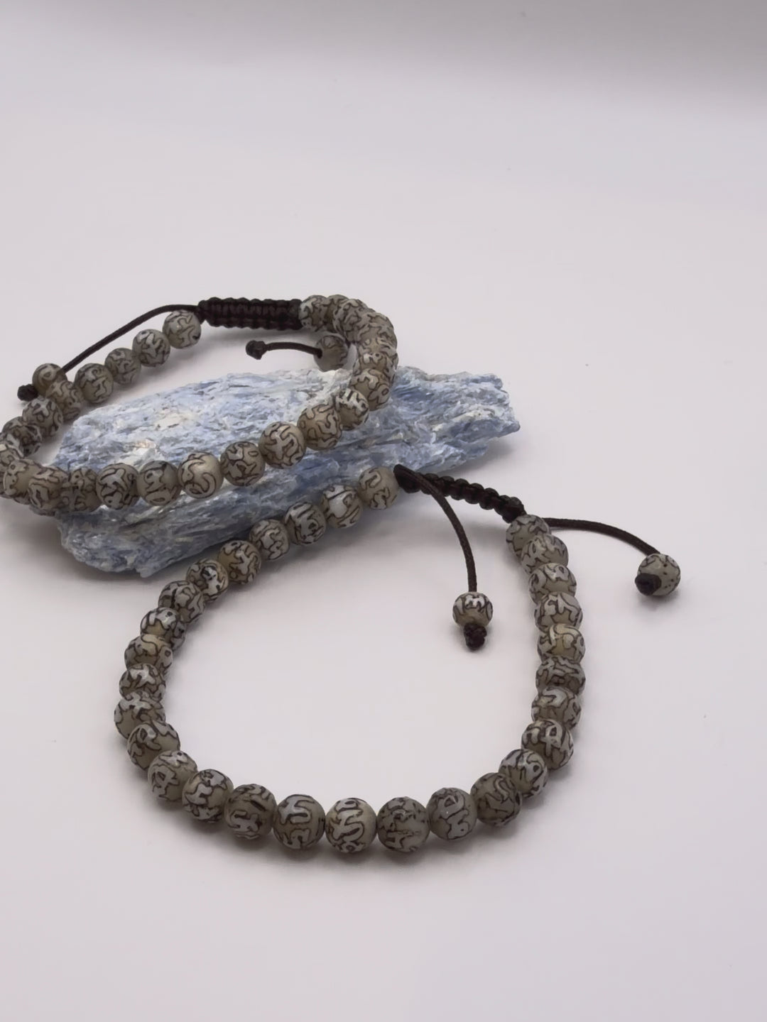 6mm Conch Shell Mantra Carved Beads Stone Adjustable Wrist Mala/ Bracelet