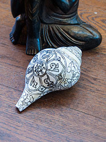 Conch - Hand Carved Traditional Tibetan Conch (Mantra)